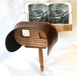 Holmes' American Stereoscope (reproduction)